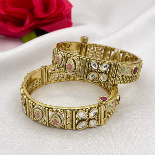 Heritage Kundan Work Bangles with Meenakari Touch