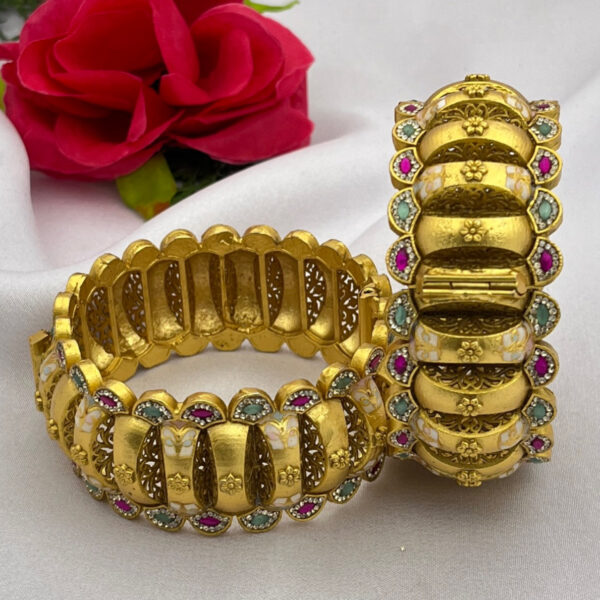 Meenakari Bangles with Colourful Border
