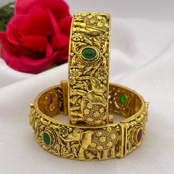 Antique Gold Platted Elephant Design Bangles With Stone Work