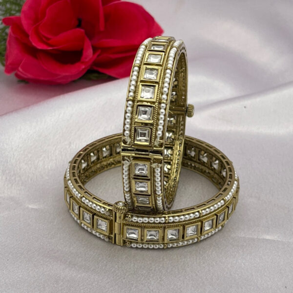 Pearl Edge Kundan Bangles with Antique Finish