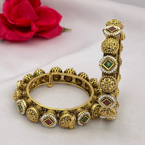 Rajwadi Emerald Ruby Antic Gold-Plated Openable Bangle