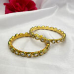 Round and drop shape Kundan Bangles