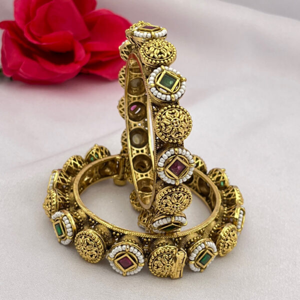 Rajwadi Emerald Ruby Antic Gold-Plated Openable Bangle