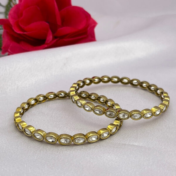 Antique Oval Kundan Bangles