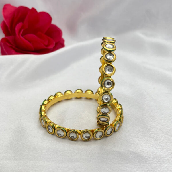 Round Kundan Bangles
