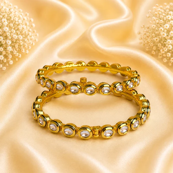Openable-Oval Kundan Kada
