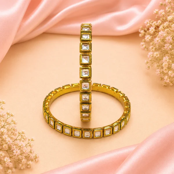 Square-Kundan Single Line Kada