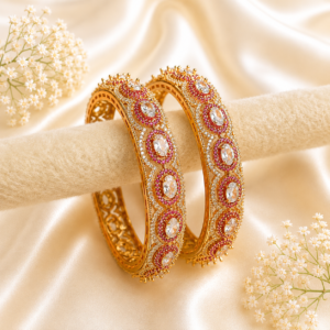 Ruby-white round AD kada