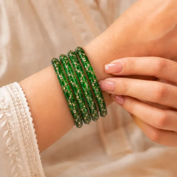 Traditional Stone Cutting Glass Kada