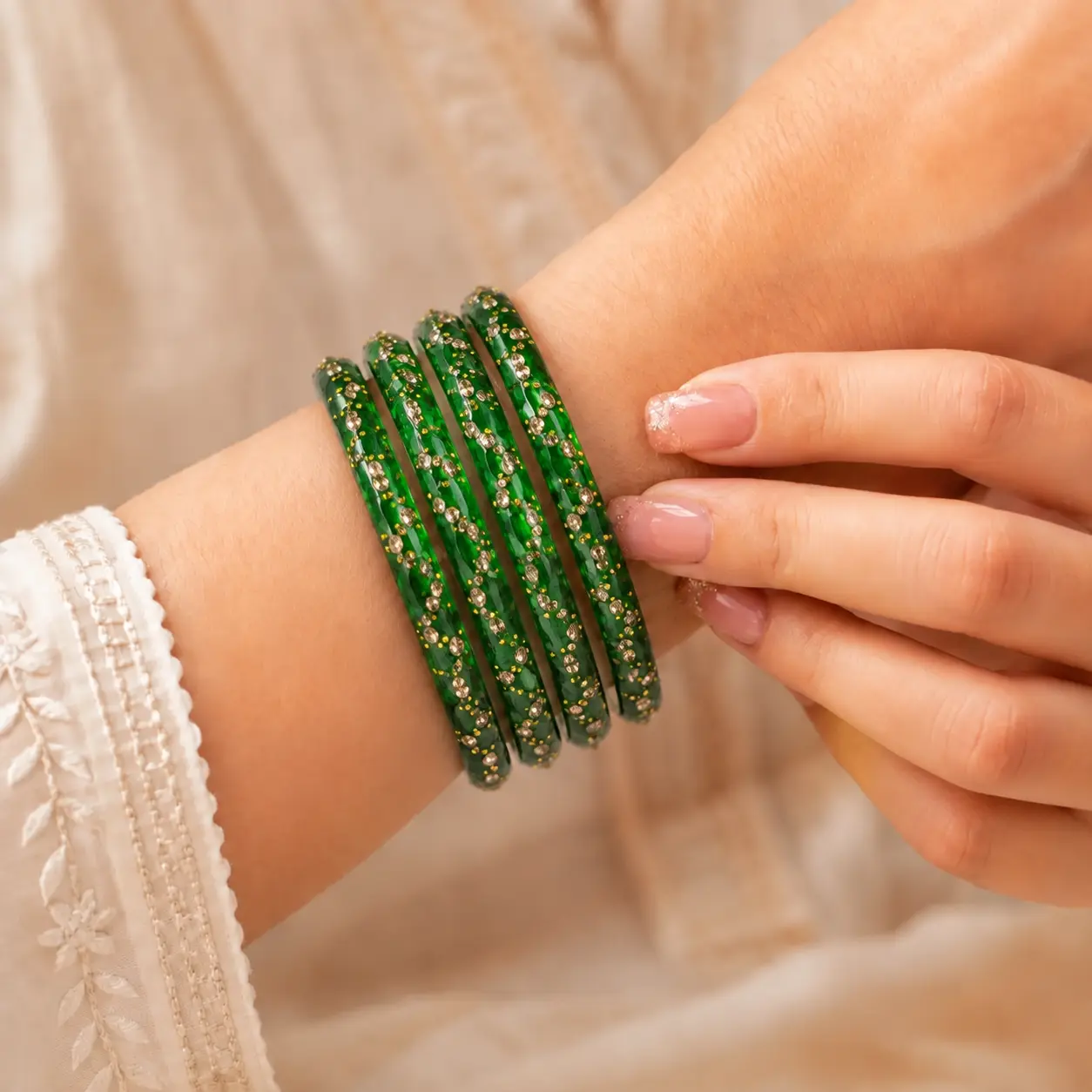 Traditional Stone Cutting Glass Kada (3)